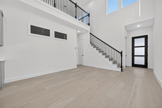 Building Photo - 4330 Avron Dr