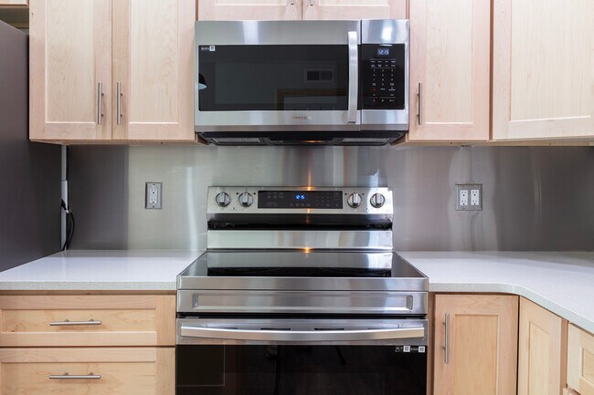 Building Photo - 289 Governors Park Rd