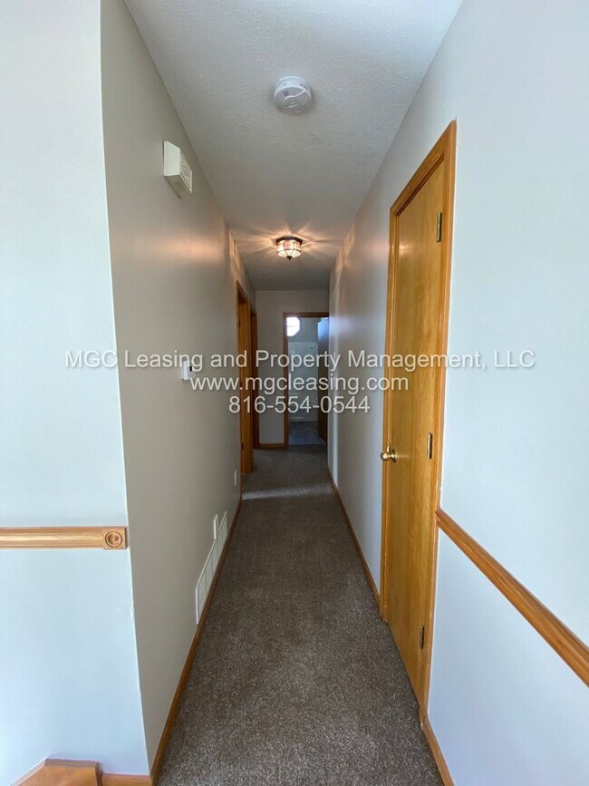 Building Photo - Charming Family Home in Greenwood’s Cheyen...