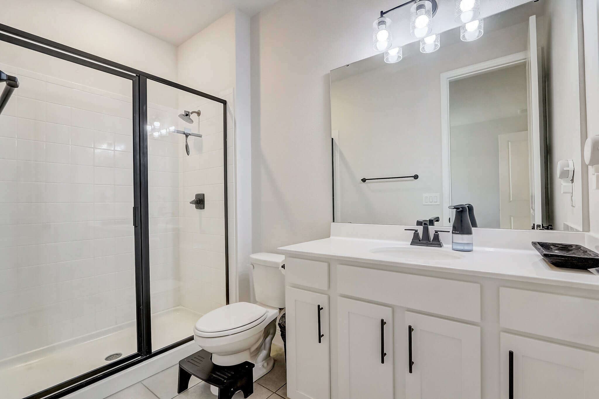 Building Photo - 362 Sofia Ln