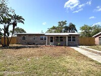 Building Photo - 2307 King Richard Rd