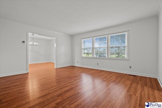 Building Photo - 2223 Camlin Ln