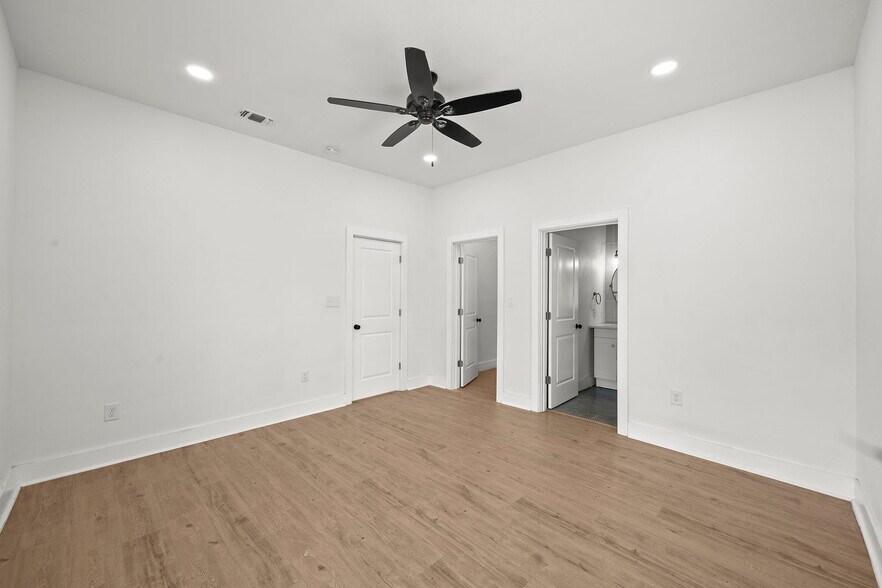 Building Photo - 725 Westfall Ave