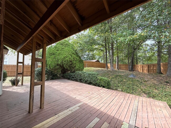 Building Photo - 14520 Sapphire Ln
