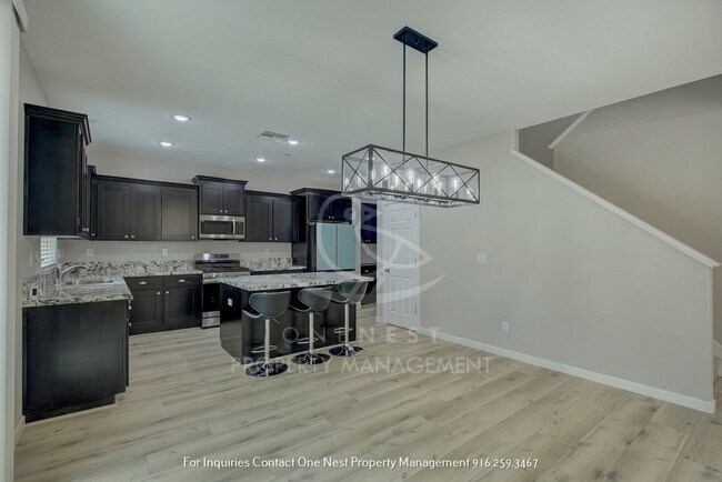 Building Photo - Brand new-4 bedroom, loft, 3 bathroom - Li...