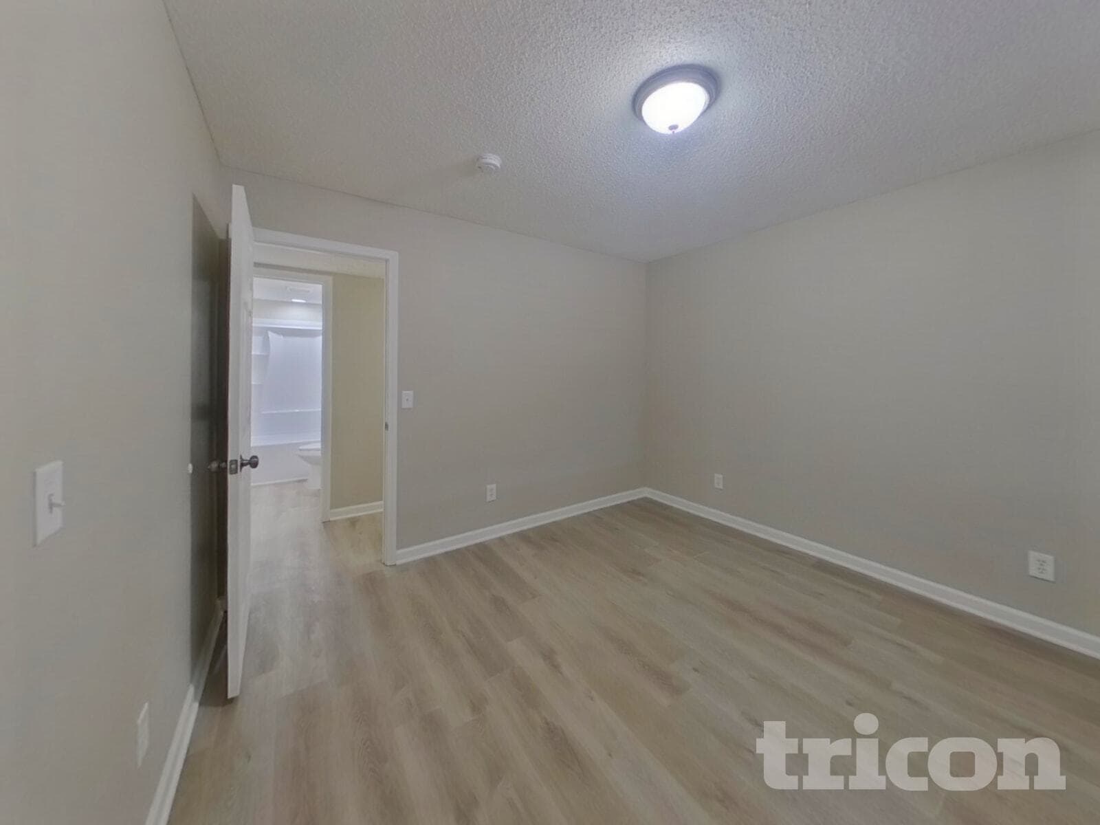 Building Photo - 14098 Yosemite Ave S