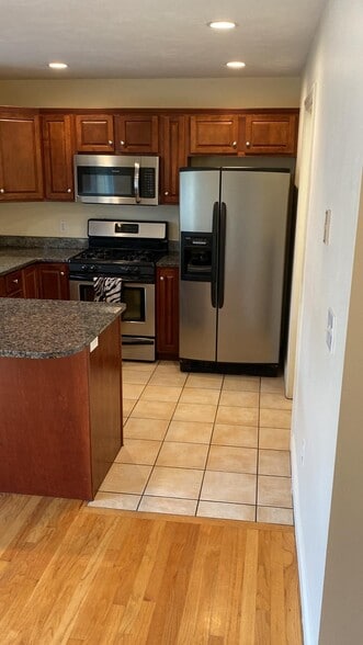 Kitchen - 67 Princeton St