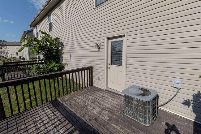 Building Photo - 4013 Snowy Owl Dr