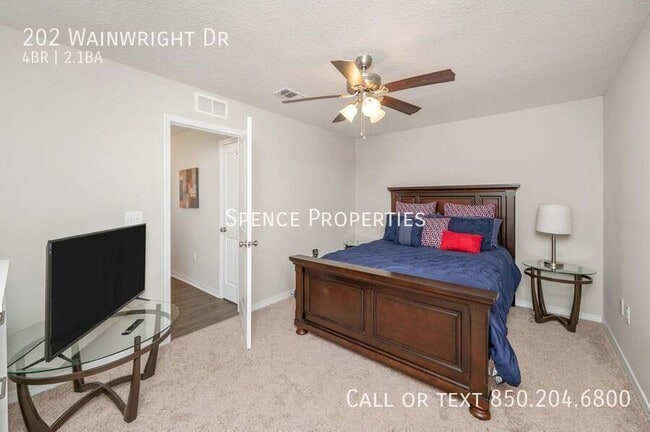 Building Photo - 202 Wainwright Dr
