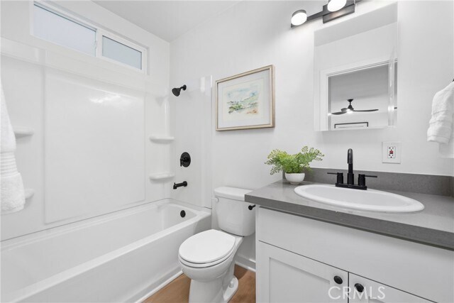 Building Photo - 502 36th St