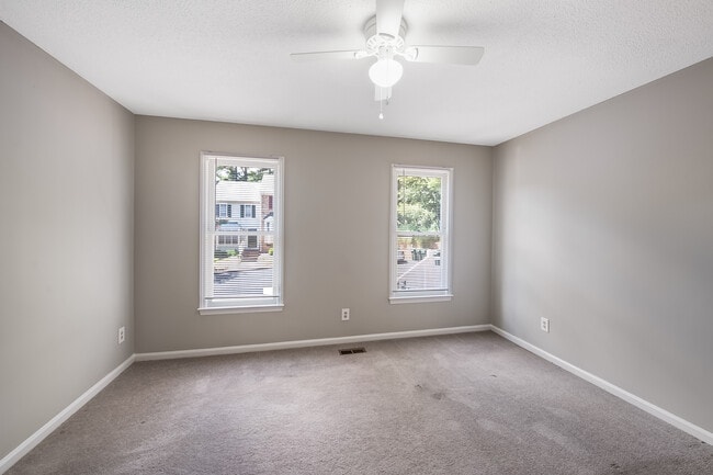 Building Photo - 2039 Trexler Ct