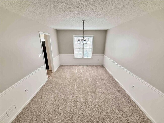 Building Photo - 6403 Ivey Terrace Dr SE