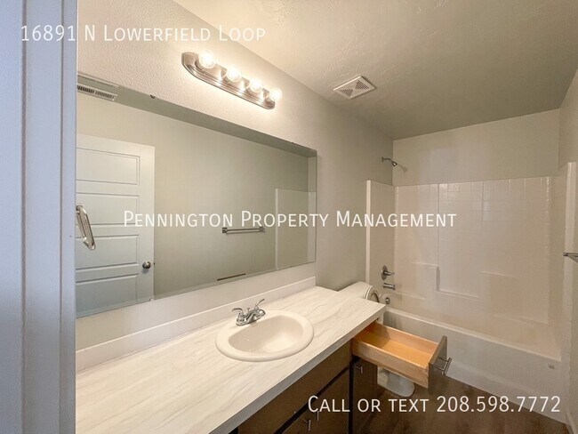 Building Photo - 16891 N Lowerfield Loop