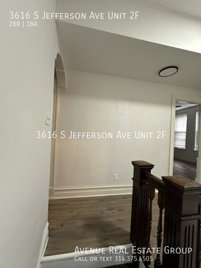 Building Photo - Spacious 2-Bedroom 1-Bathroom in Saint Lou...