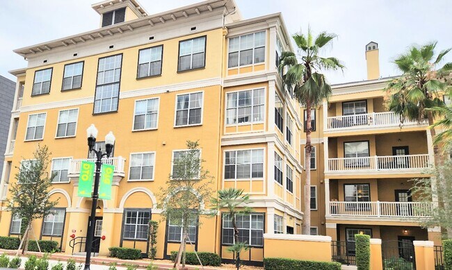 Building Photo - FOR RENT!!!  Beautiful Pool View Wood Floors Condo @ Park North Downtown Orlando!