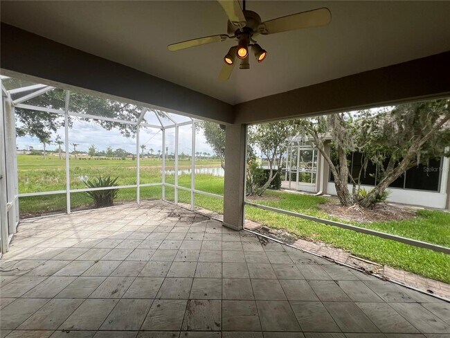 Building Photo - 4396 Fairway Dr