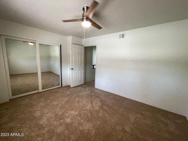 Building Photo - 2121 W Union Hills Dr