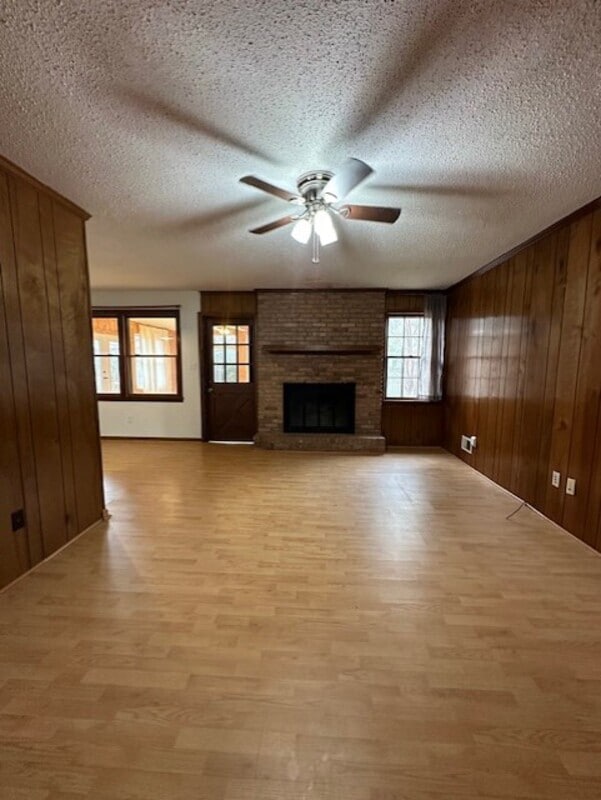 Building Photo - 107 Sunny Vista Dr