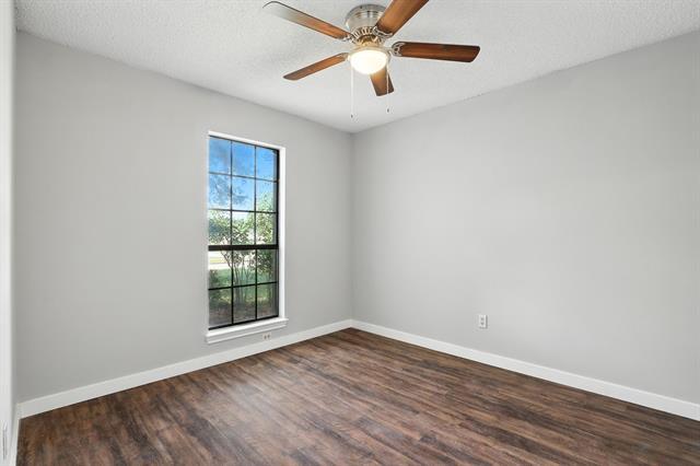 Building Photo - 1214 High Mesa Dr