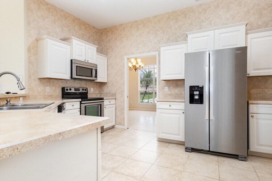 Building Photo - 3827 Alamanda Hills Ln