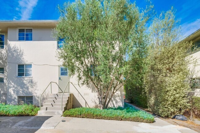 Building Photo - 4078 S Muirfield Rd