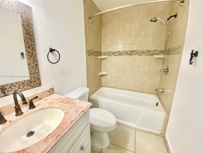 Building Photo - 6568 SW 41st Pl