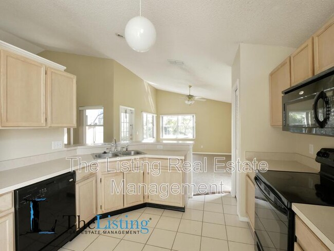 Building Photo - 2849 SAINT AUGUSTINE DRIVE