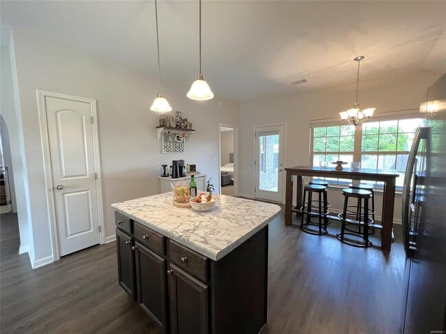 Building Photo - 467 Buena Vista Wy