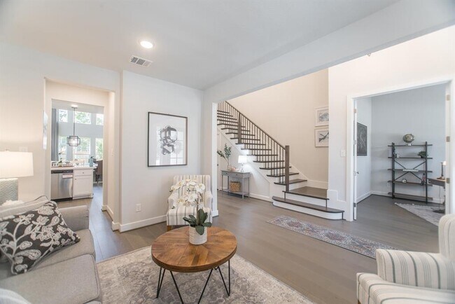 Building Photo - 71 Perennial Cyn Dr