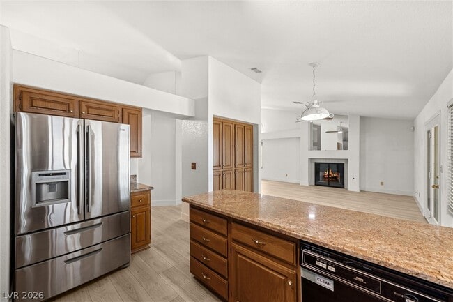 Building Photo - 360 Humboldt North Dr