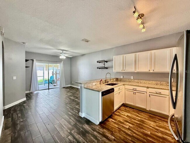 Building Photo - 3421 Santa Rita Ln