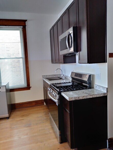 Building Photo - 2417 N Central Park Ave