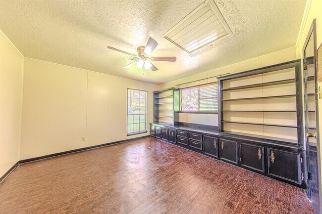 Building Photo - 31868 FM 1485 Rd
