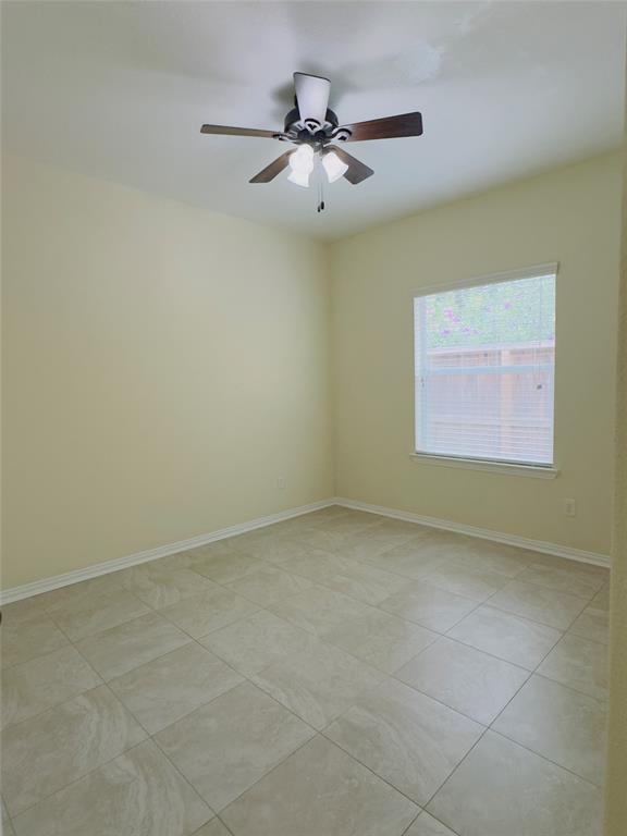 Building Photo - 24527 Lakecrest Creek Dr