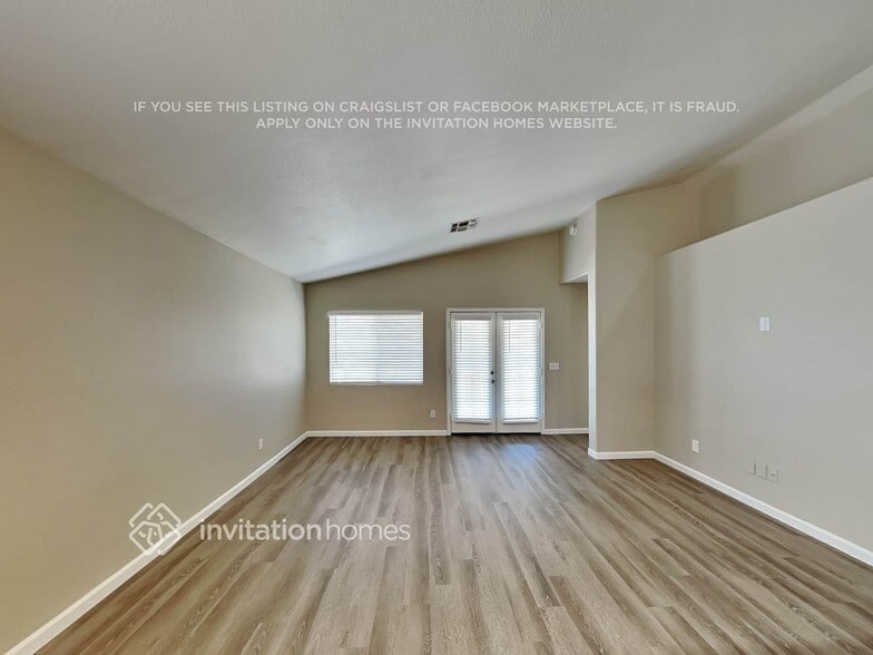 Building Photo - 519 N Adelle