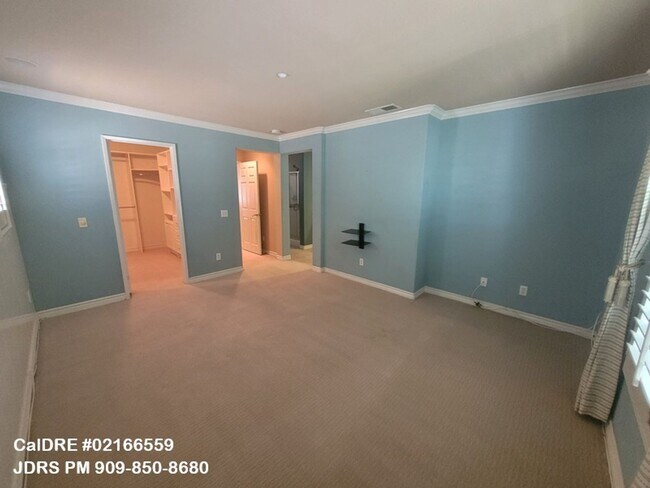 Building Photo - Riverside 3 Bedroom Home