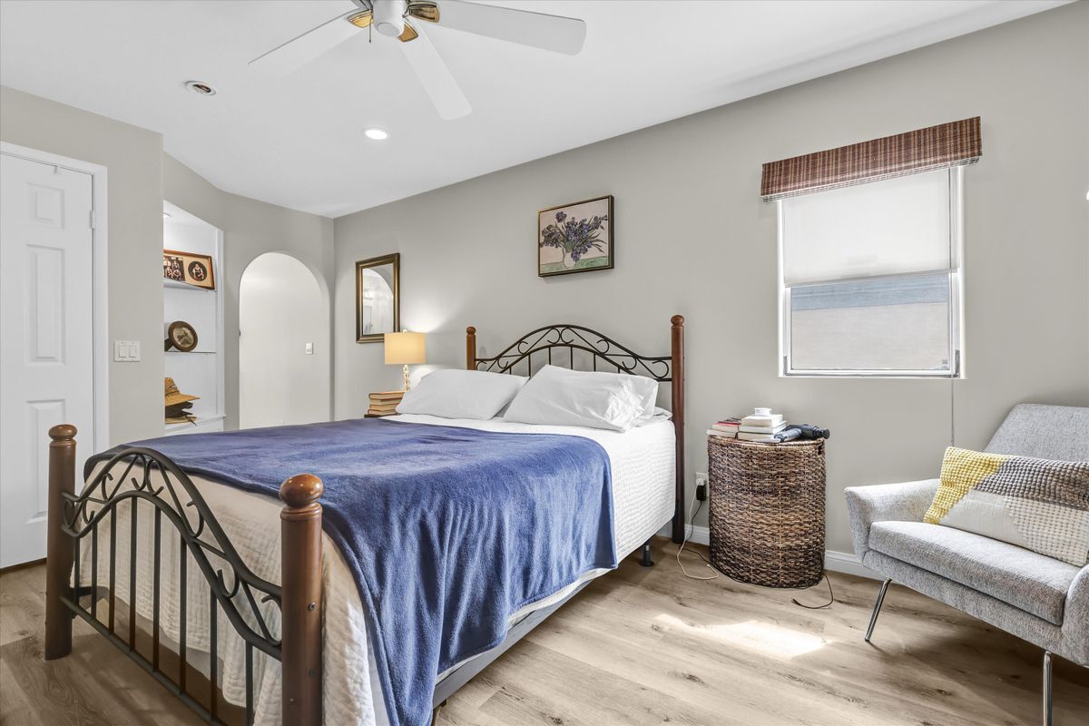 Building Photo - 2740 Highland Way