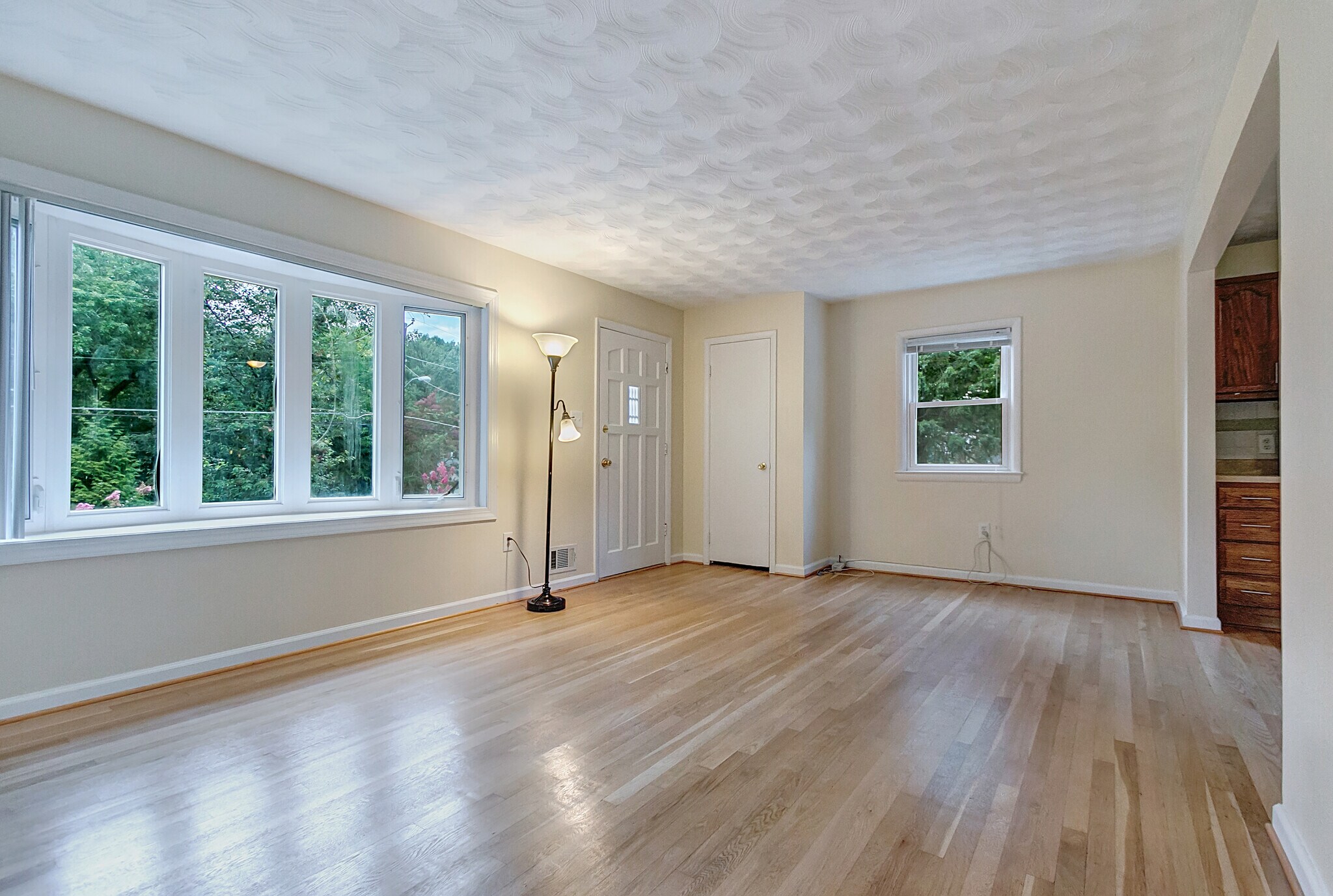 Building Photo - 9085 Autoville Dr