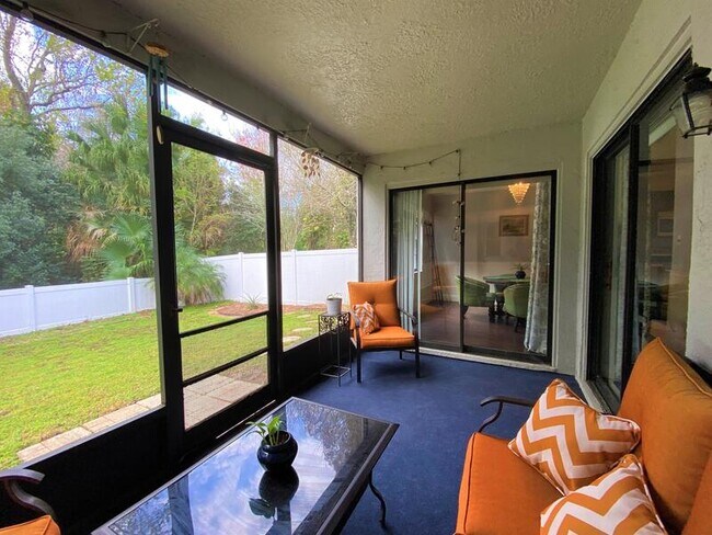 Building Photo - 488 Wild Fox Dr
