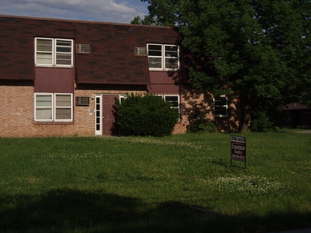 Building Photo - 5081 Aravesta Ave