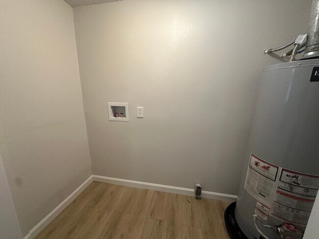 Building Photo - Welcome to the newly renovated gem located in the heart of Russellville, AR.