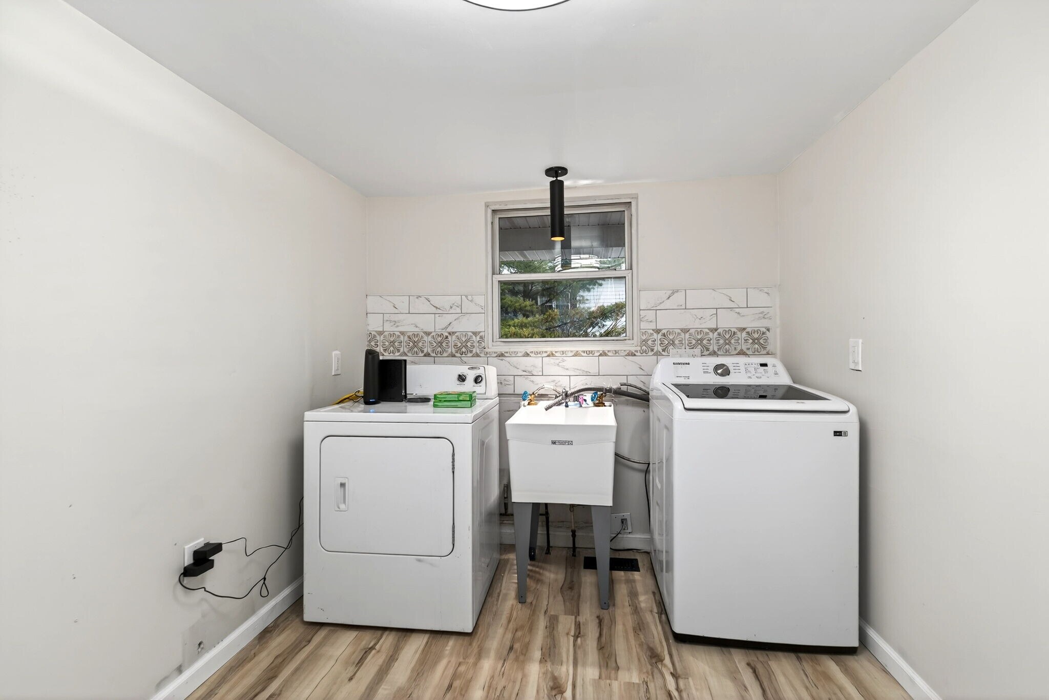 Building Photo - 4432 Renwood Dr