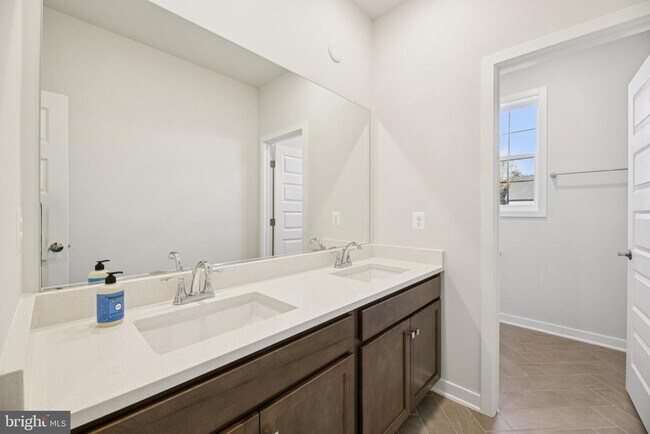 Building Photo - 42051 Night Nurse Cir