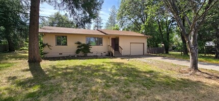 Building Photo - 2 bedroom home in Grass Valley