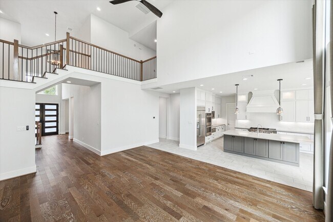 Building Photo - 626 Attingham Dr