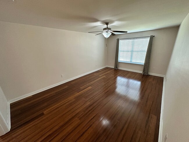 Building Photo - 408 Cunningham Ln