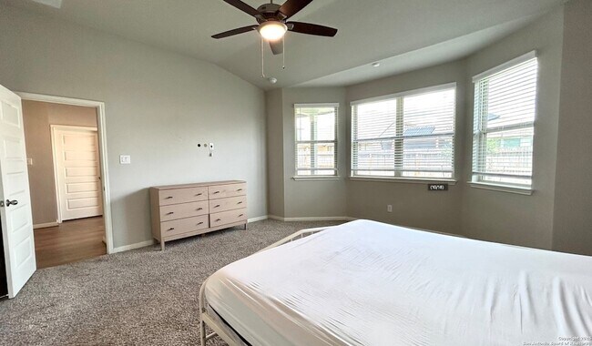 Building Photo - 12927 Irvin Path