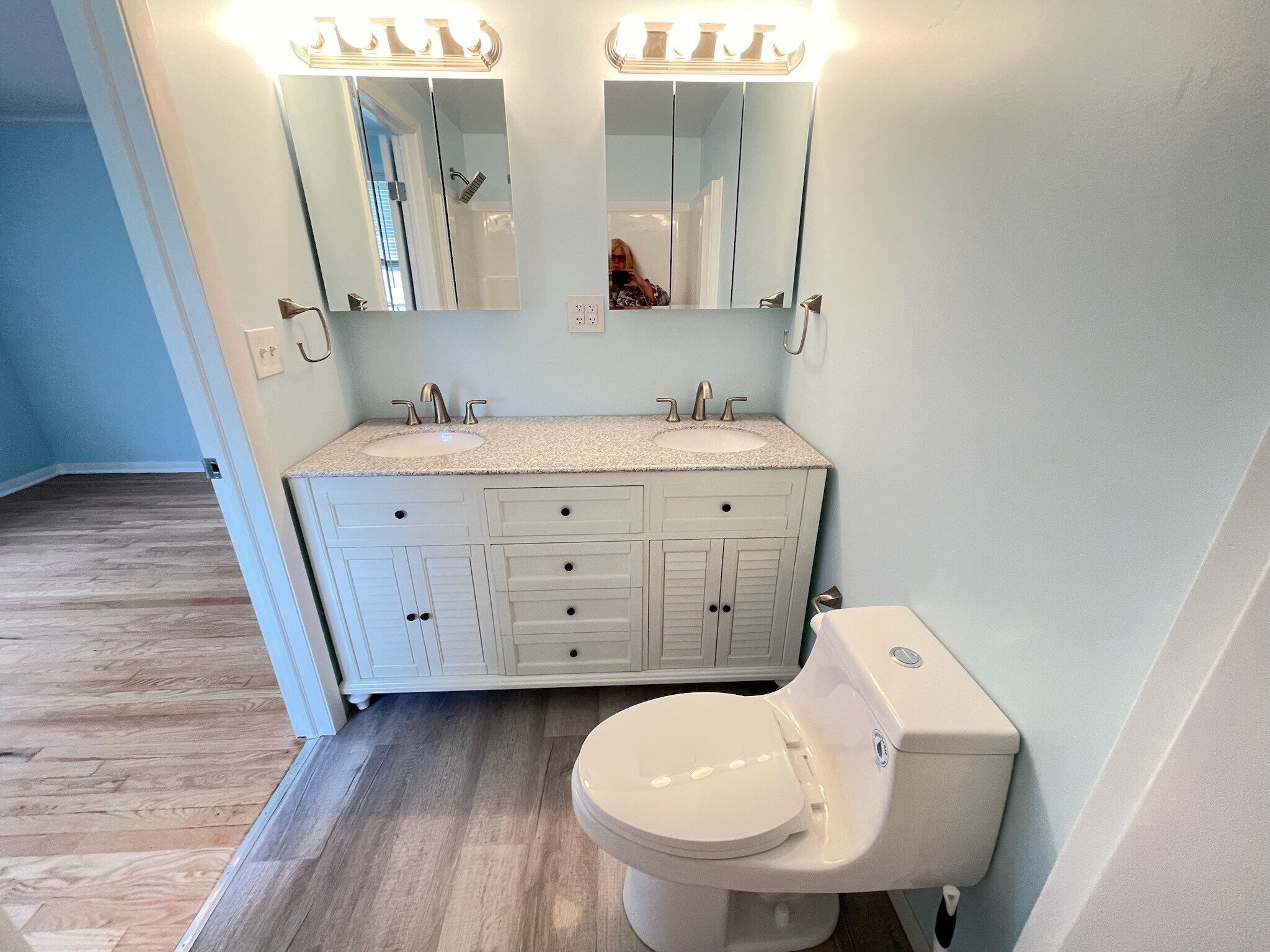 Master Bath - 3956 Hollow Rd