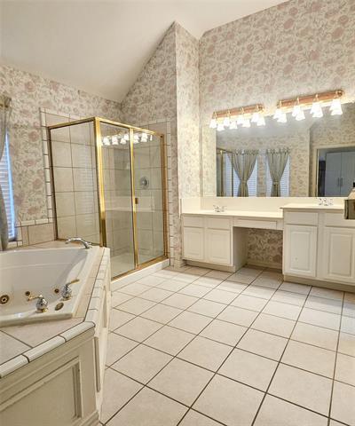 Building Photo - 8416 Mesa Verde Dr