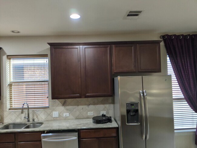 Open Kitchen - 13204 Hymeadow Cir